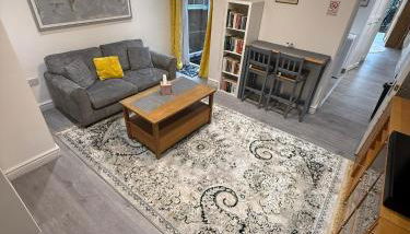 Ground Floor Apartment with Private Garden - Near Victoria Park - Foto 5