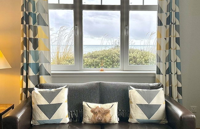 No 2 The Links Apartment Brora - Photo 11