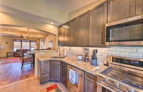7984 Pet-Friendly Townhome with Grill! - Foto 8