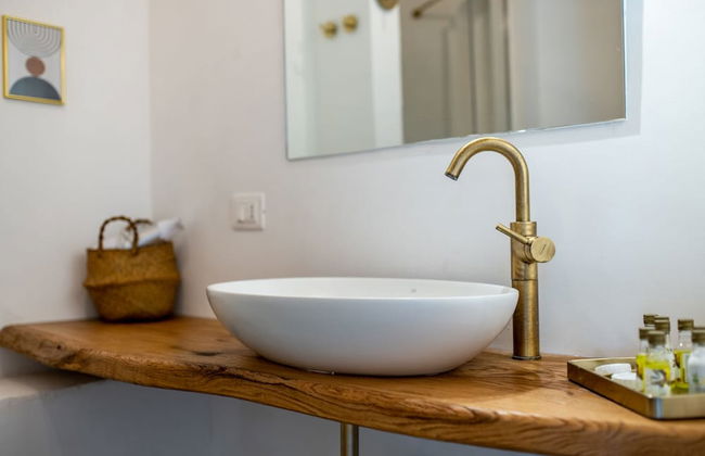 Stunning Villa Surrounded by Olive Trees - Beahost - Foto 35