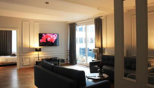 R B Apartment Hamburg Family - zentrumsnah - 108 qm mit Dachterrasse - Küche - Waschtrockner - Smart TV - Badewanne & Dusche - kostenloser Parkplatz - 2 Schlafzimmer - Foto 3