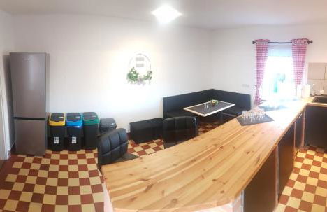 Große Monteurs und Handwerkerwohnung nahe Potsdam Berlin Bad Belzig und Brandenburg Ferienhaus zur weißen Taube - Foto 13