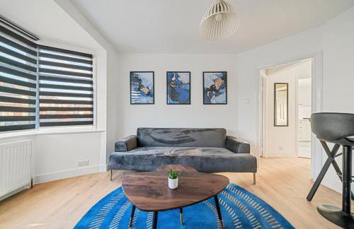 2 Bed Luxury Parking and Garden - Close to Heathrow - Foto 1