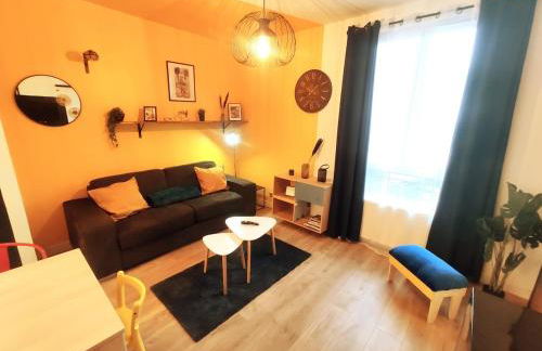 DisneyLand - Paris 20 min - Parking - 8 personnes - Foto 2