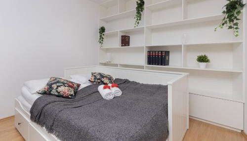 Warsaw Ursynów Modern Apartment by Noclegi Renters - Photo 3