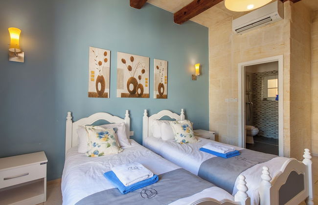 Twilight Gozitan Farmhouse With Pool - Foto 6