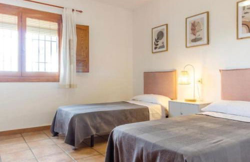 Chalet Los Olivos con piscina - Foto 28