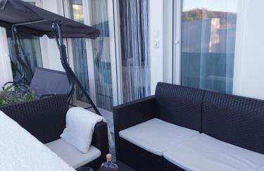 FAMILY APARTMENT ZRNKA s besplatnim parkingom - Photo 35