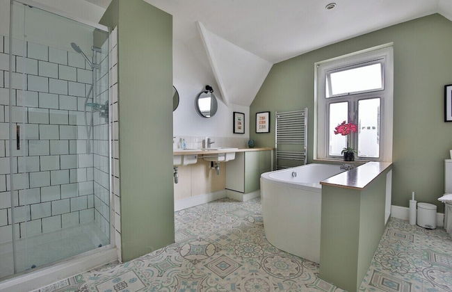 4 Bed House with Pool Table & Parking - Foto 72