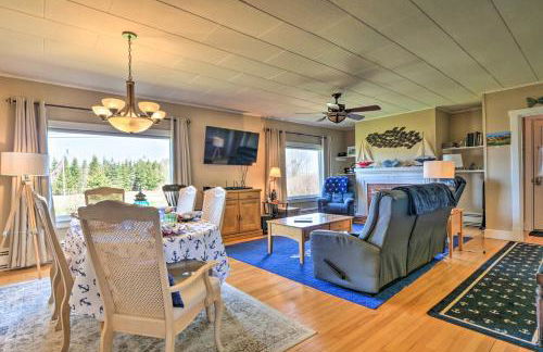 Nautical Lubec Cottage with Fire Pit and Grill! - Foto 6
