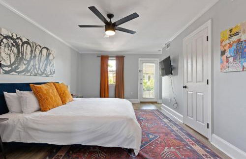 Garden District Balcony Condo w Gated Park - Foto 18