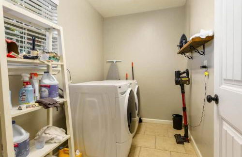 Gorgeous Alabama Home 4 Miles to Stadium Sleeps 8 - Foto 60