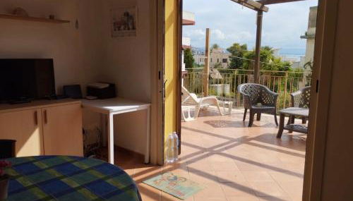 White Cliff - Photo 2