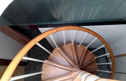 HOST4U - CLEMENTI HOUSE with Terrace in Cozy Italian Village - Foto 5