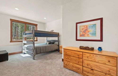 34 Acre Escape Games Hiking Pool Table Bicycles - Foto 34