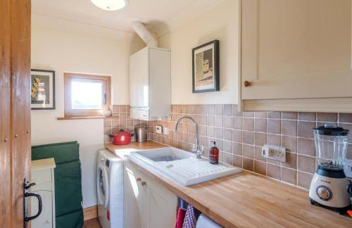 The Meadows Dairy, Bawdsey - Photo 29