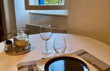 AUX 4 LOGIS - Studio Le Flore - Petit déjeuner offert 1ère nuit - Foto 14