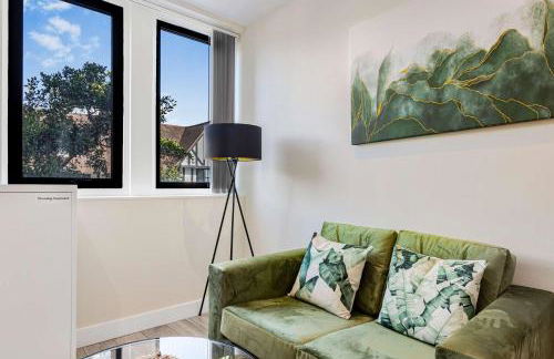 City Service Lets - Cheam Village 1 Bed Apartment with Free Parking - Direct London Transport Links - Foto 3