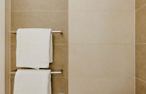 Executive Waterfront Split Penthouse - Foto 28