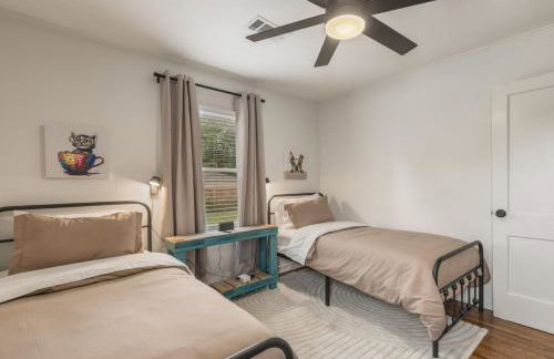 ModernNest-KS Bed and Fire Pit - Foto 30