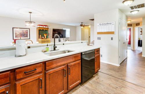 Fenced-In Yard with Deck Pet-Friendly Lochbuie Home - Foto 8