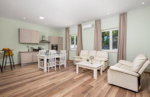 Villa Mirjam with swimming pool, jacuzzi and sea view - Foto 45