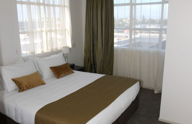 Quest on London - Photo 6