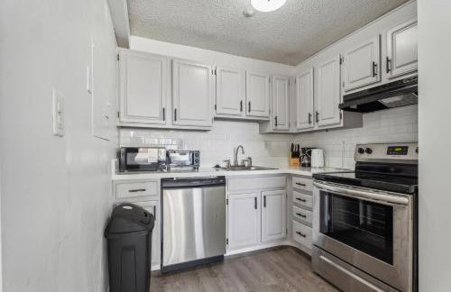 Legacy at Imperial Village 1109 I 1 Bed 1 Bath - Foto 4