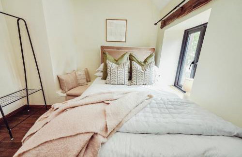 Cottage near Matlock Bath & Cromford - Photo 21