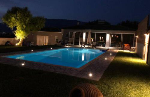 Sunlit Pool House - Foto 3