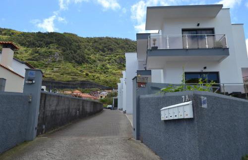 Charming Holiday Home with Free Private Parking - Foto 54