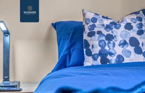 L1 - INVOICE and REDUCED PRICE only via SUNRISE SHORT LETS DUNDEE, Large 4 Bedroom House with 6 Beds and 3 bathrooms, TVs in each room, Free Parking, Fully Equipped, Local Amenities, Easy Ring Road Access, Special Rates and ONLY 9 Mins to STANNERGATE Port - Foto 31