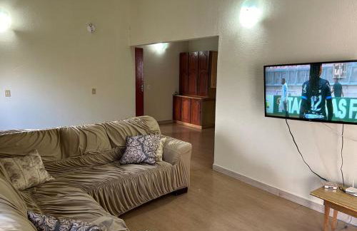 Casa ampla com 02 suítes e 01 quarto próx das Cataratas e Aeroporto - Foto 11