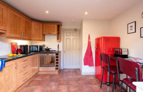 3 Bedroom House - a very British place to stay - near city centre ! - Foto 44