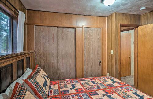 2 Cozy Island Park Cabins with Near the Lake! - Foto 15