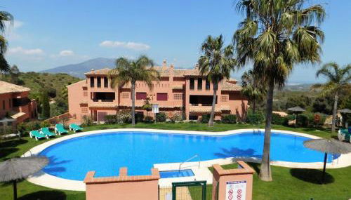 El Soto de Marbella FREE Golf-Tennis-Padel-Gym 2 Bedroom Penthouse - Foto 1