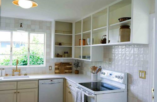 Cozy Renovated Vintage Modern House Downtown! - Foto 18