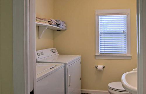 Secluded and Quiet Coastal Home 1 Mile to Boat Ramp - Foto 9