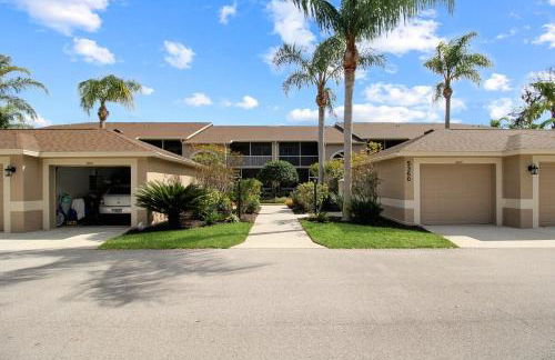 Well-appointed lakefront condo - Heritage Oaks County Club - Foto 6