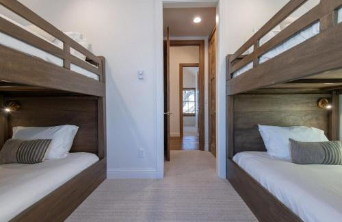 Historic Homestead with Pond and Teton Range Views - Foto 25