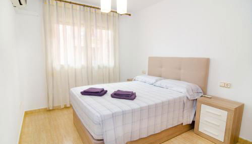 Apartamento de 4 dormitorios muy céntrico en San Juan Pueblo a tan sólo 2,5 km de la playa de San Juan y Muchavista - Foto 3