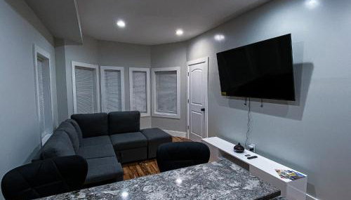 Modern 3BR Walk to Subway 2 Min to LOGAN Airport - Foto 2