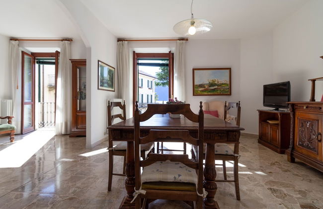 Mamma Ciccia Holiday Home - Lake Front Apartment - Foto 12