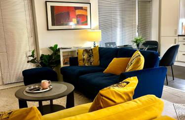 City Centre Chester Waterways Apartment - Photo 1