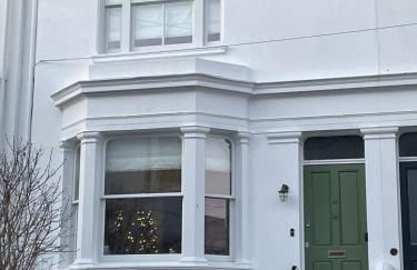 The Hideaway - 1 bed apartment in central Brighton - Foto 22