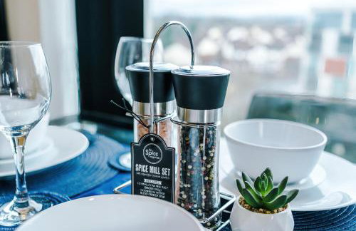 Stylish Penthouse, Free Parking, Pool Table, PS4 - Foto 12