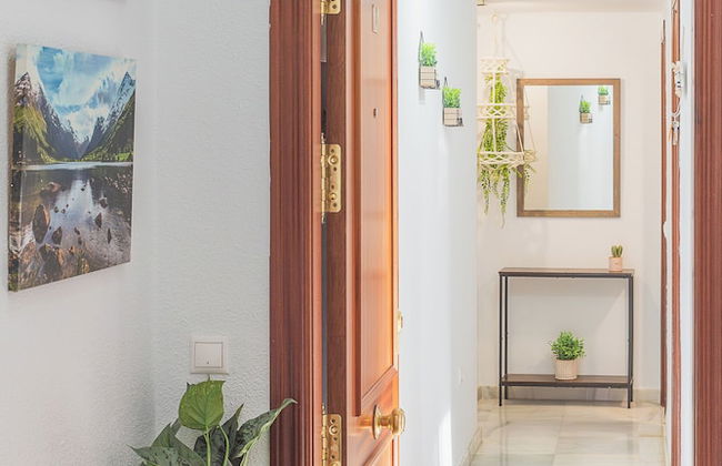 Skysea Malaga Centro frente al Rio - Photo 38