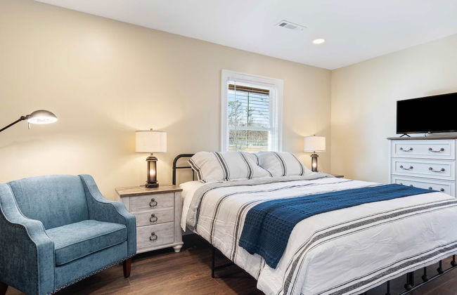 Diana's Place - Photo 6