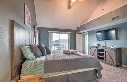 Deck, Pool and Views Lake of the Ozarks Condo - Foto 10