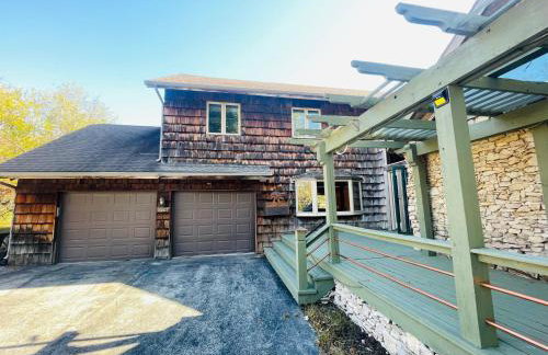 Longview Lake Getaway 4-Bedroom house - Foto 1